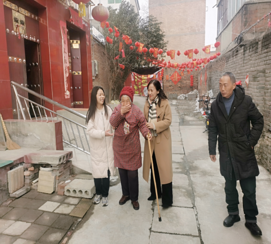 瑟瑟冬日 暖暖溫情——公司黨委、工會(huì)開(kāi)展“送溫暖、送祝福”活動(dòng)